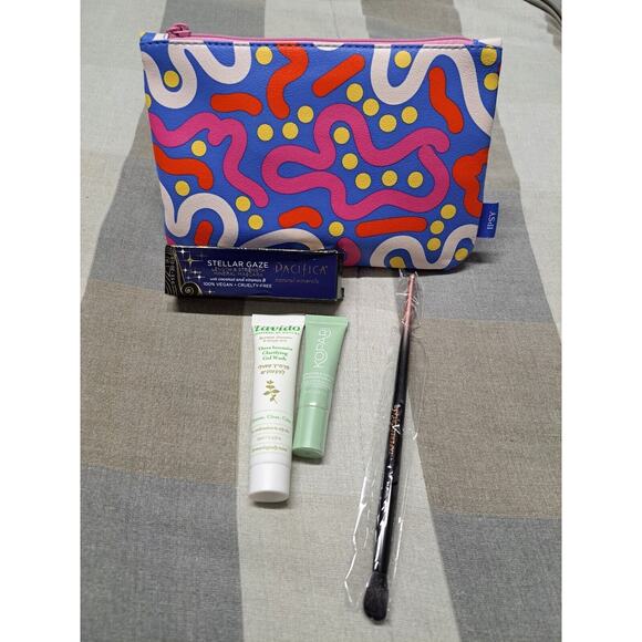 IPSY 5 PC SET : Lavido Inspired,Kopari Eye, Stellar Gaze Máscara, Brush ,‎ Bag - Picture 1 of 11